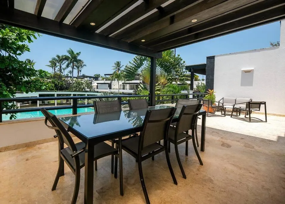 Aligio Aparthotel, Beachfront, Las Terrenas 0*,
